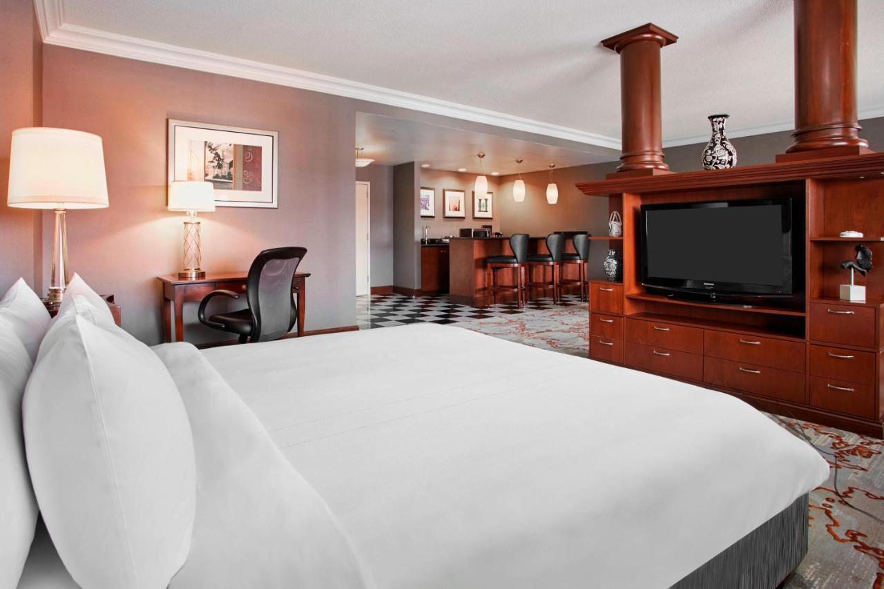 Hotel Marriott At Glenpointe