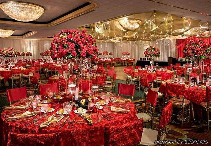 Marriott At Glenpointe
