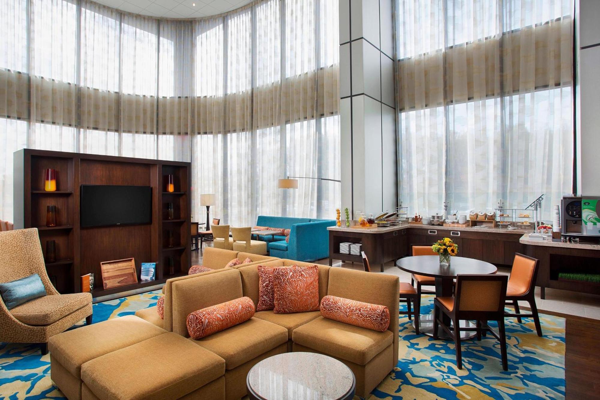 Marriott At Glenpointe