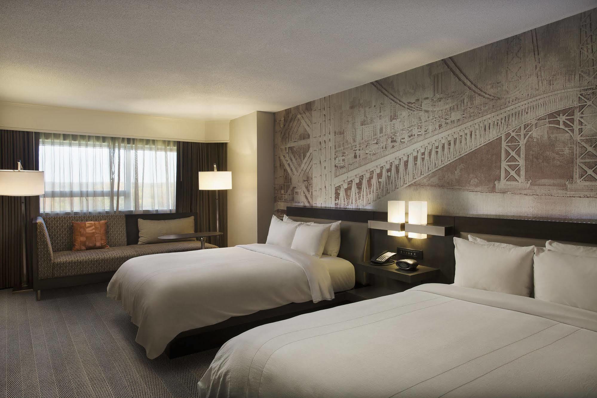 Hotel Marriott At Glenpointe