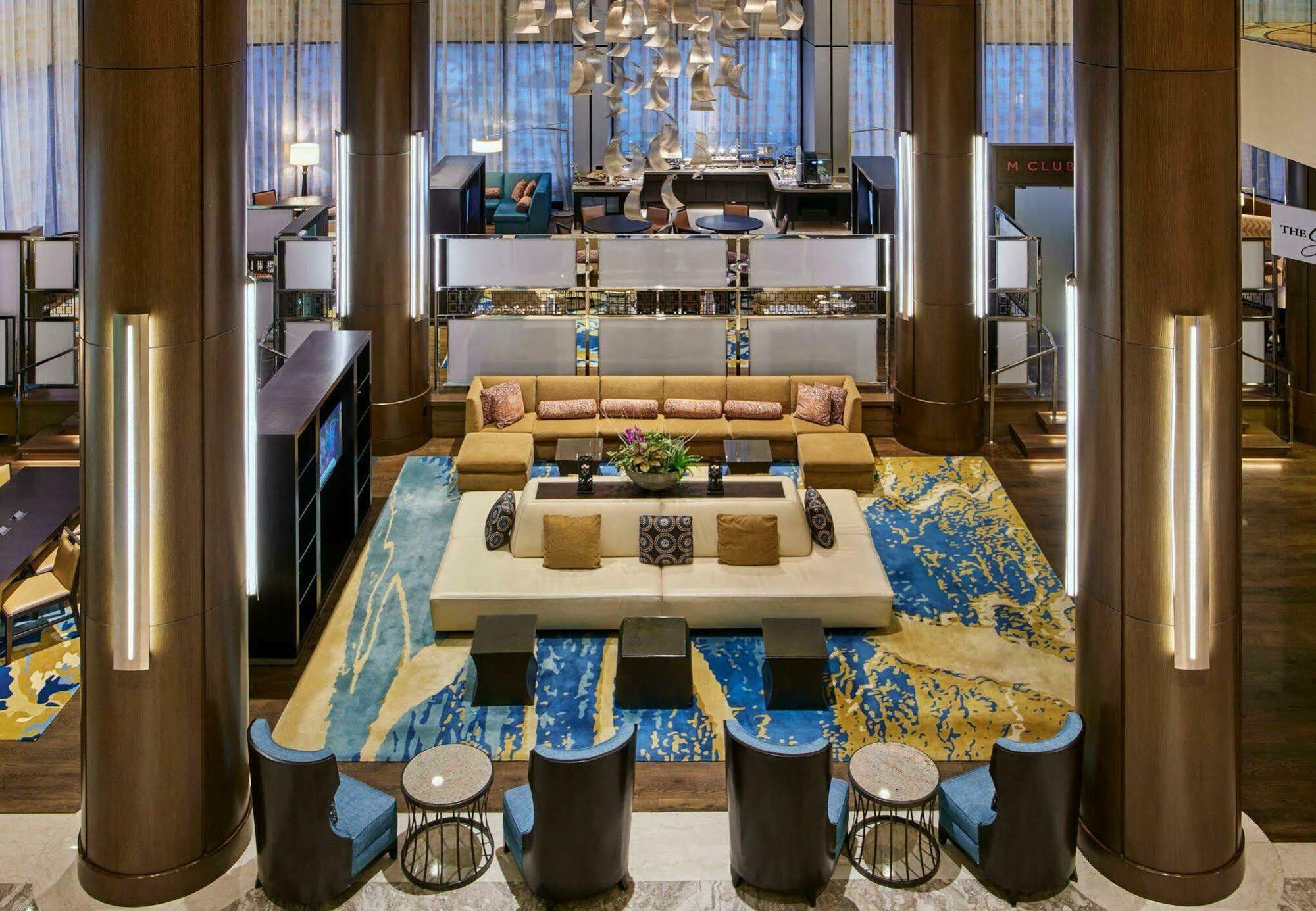 Marriott At Glenpointe Hotel 3*
